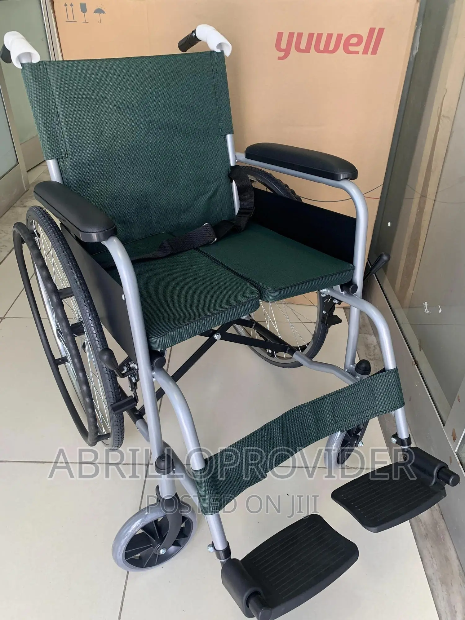 Wheelchair Lightweight Steel Transport Wheelchair Aluminium