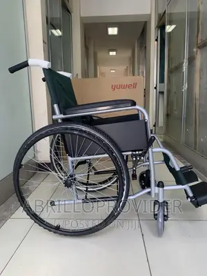 Photo - Wheelchair Wheelchair Lightweight Aluminum Wheelchair, #New