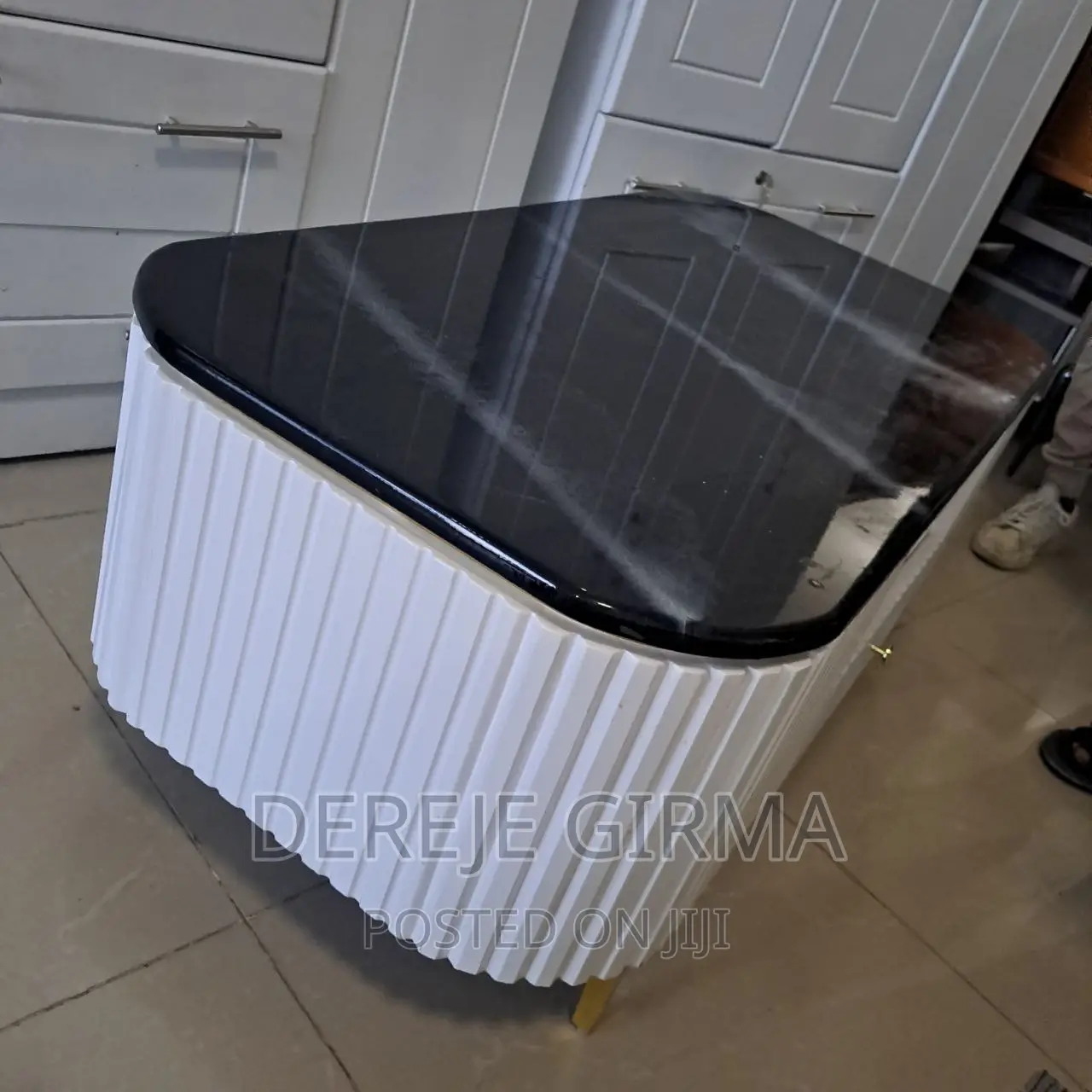 1,20cm ኢፖክሲ የሶፋ ጠረጴዛ