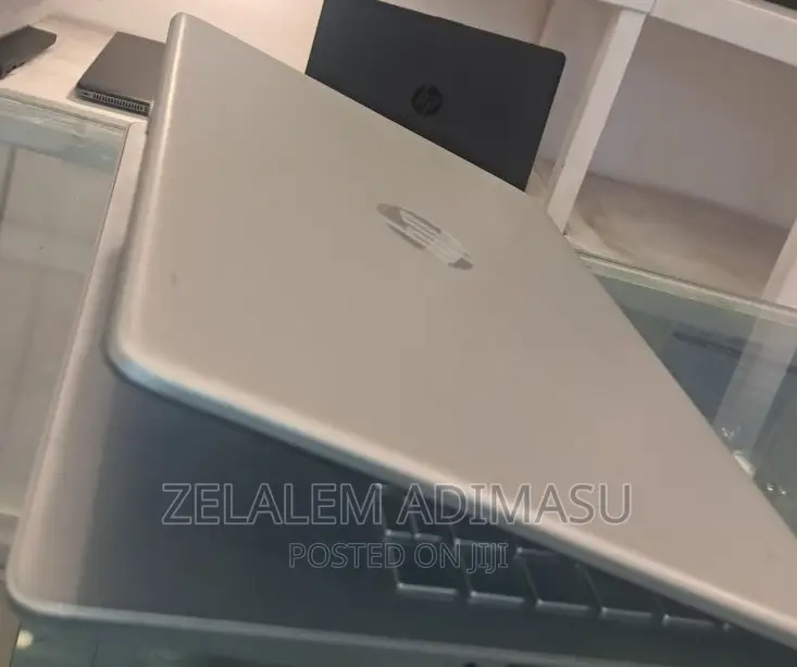 New Laptop HP Stream Notebook 16GB Intel Core I7 SSD 256GB