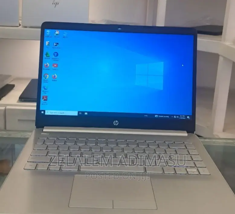 New Laptop HP Stream Notebook 16GB Intel Core I7 SSD 256GB