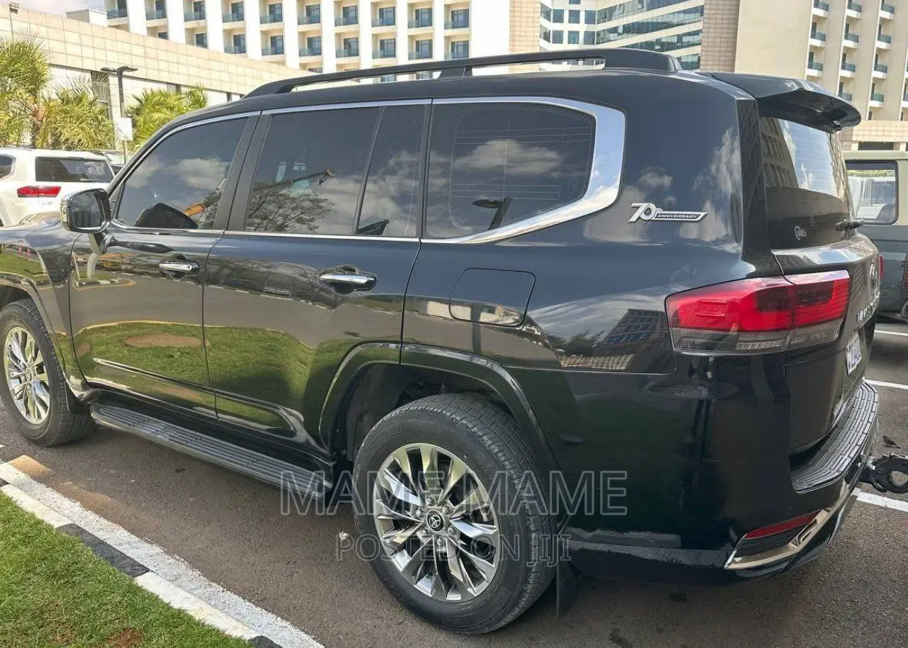 New Toyota Land Cruiser 2022 Black