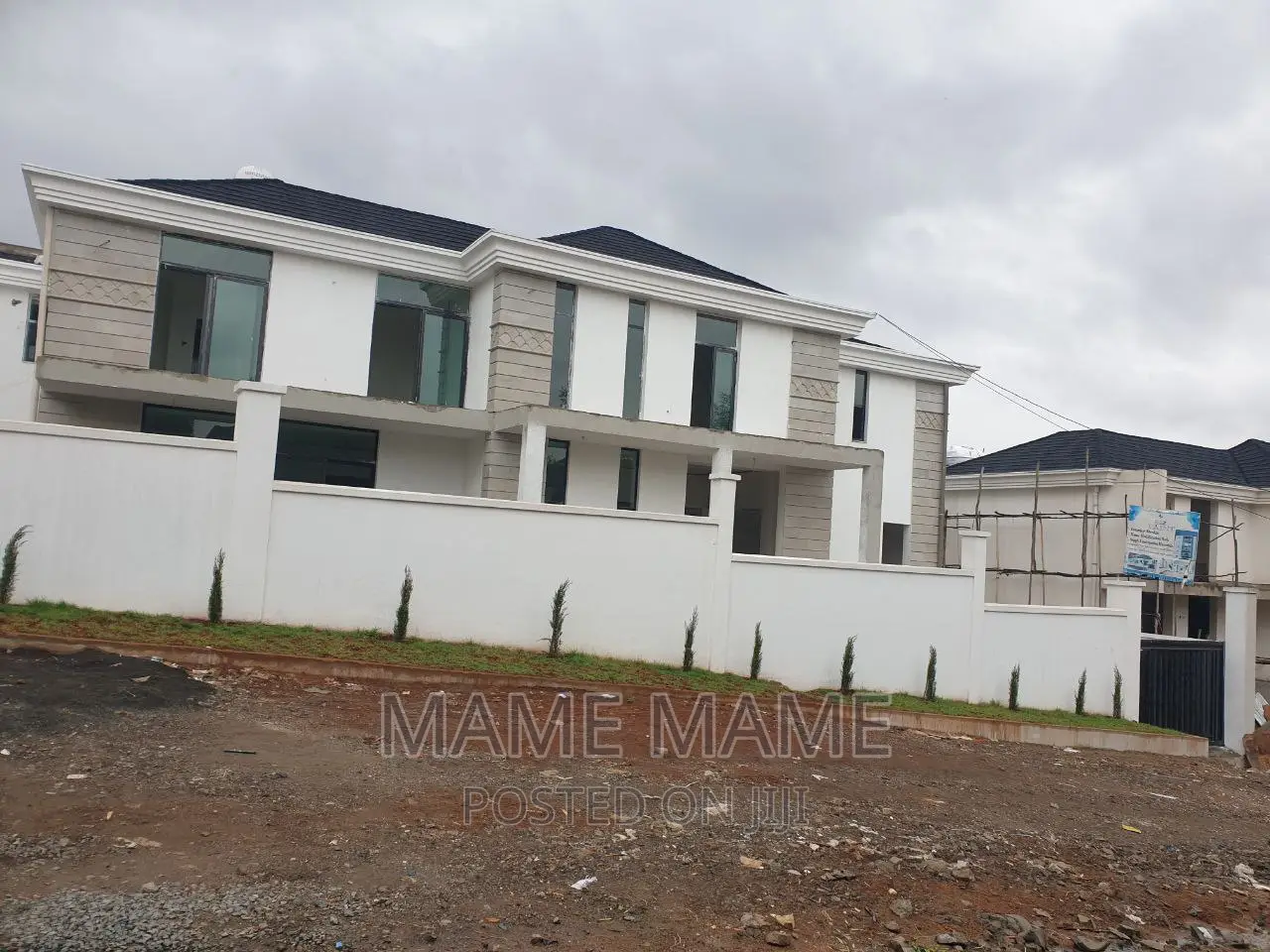 7bdrm House in Addis Abeba, Bole for sale