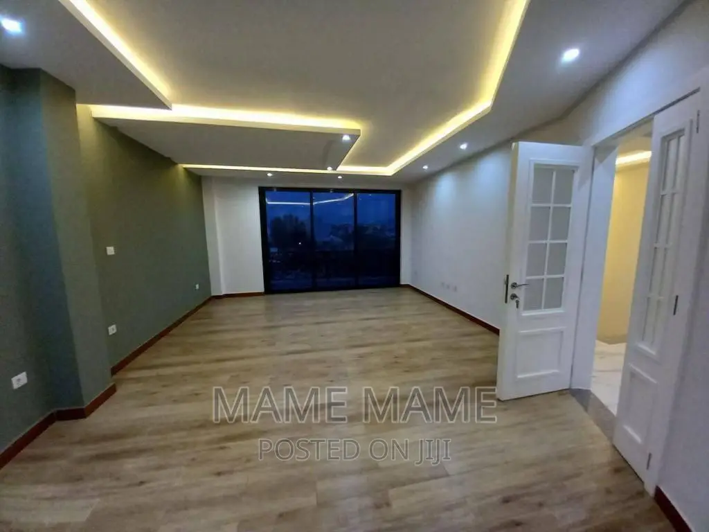 9bdrm House in Addis Abeba, Bole for sale