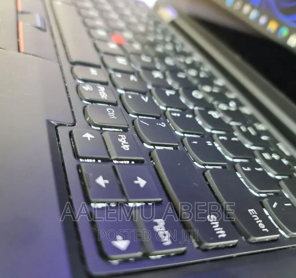 New Laptop Lenovo ThinkPad Yoga 370 16GB Intel Core I5 SSD 512GB