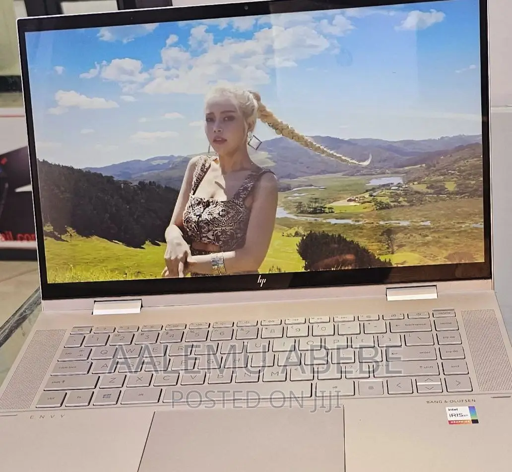 New Laptop HP Envy X360 16GB Intel Core I5 SSD 512GB