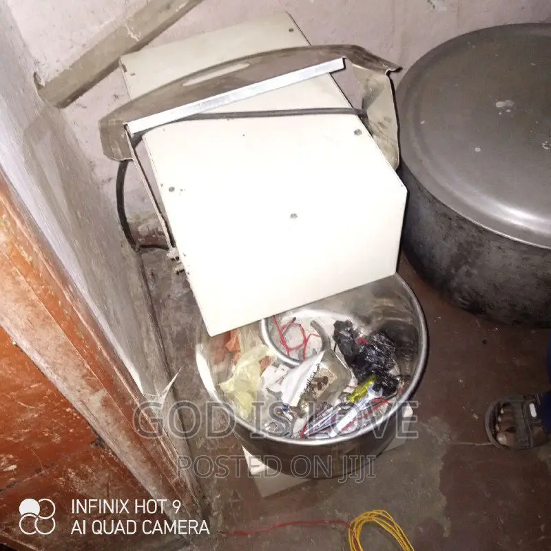 ዳቦ መጋገሪያ ማሽን