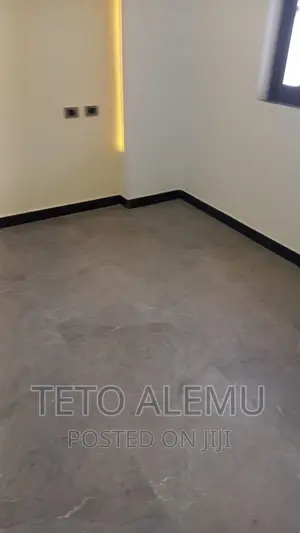 5bdrm Villa in የሚሸጥ ቪላ Cmc, Bole for sale