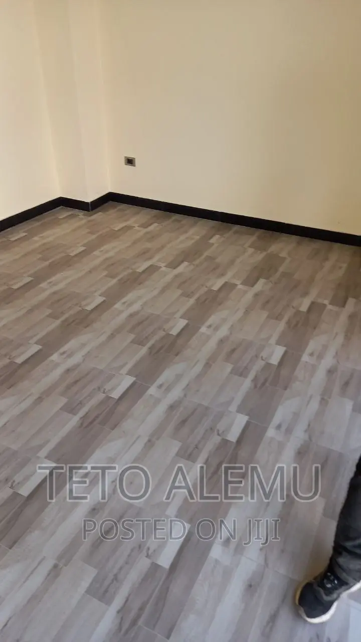 5bdrm Villa in የሚሸጥ ቪላ Cmc, Bole for sale