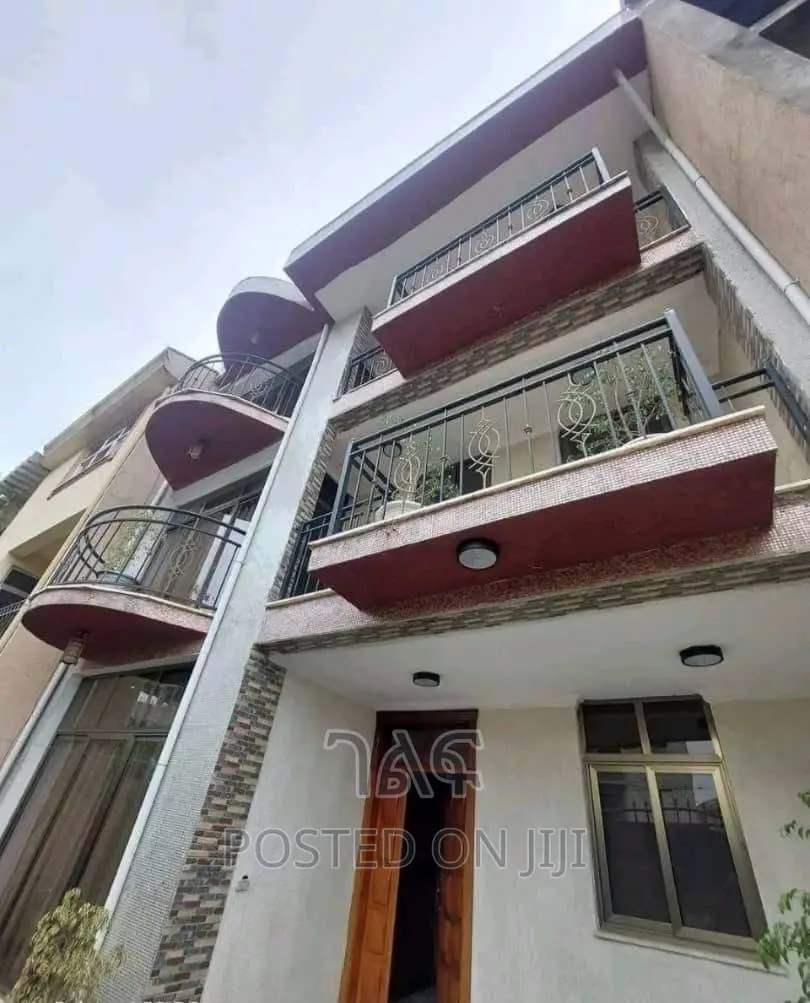 5bdrm House in 👉ለሽያጭ የቀረቀ ጂ+2 መኖሪያ, Bole for sale