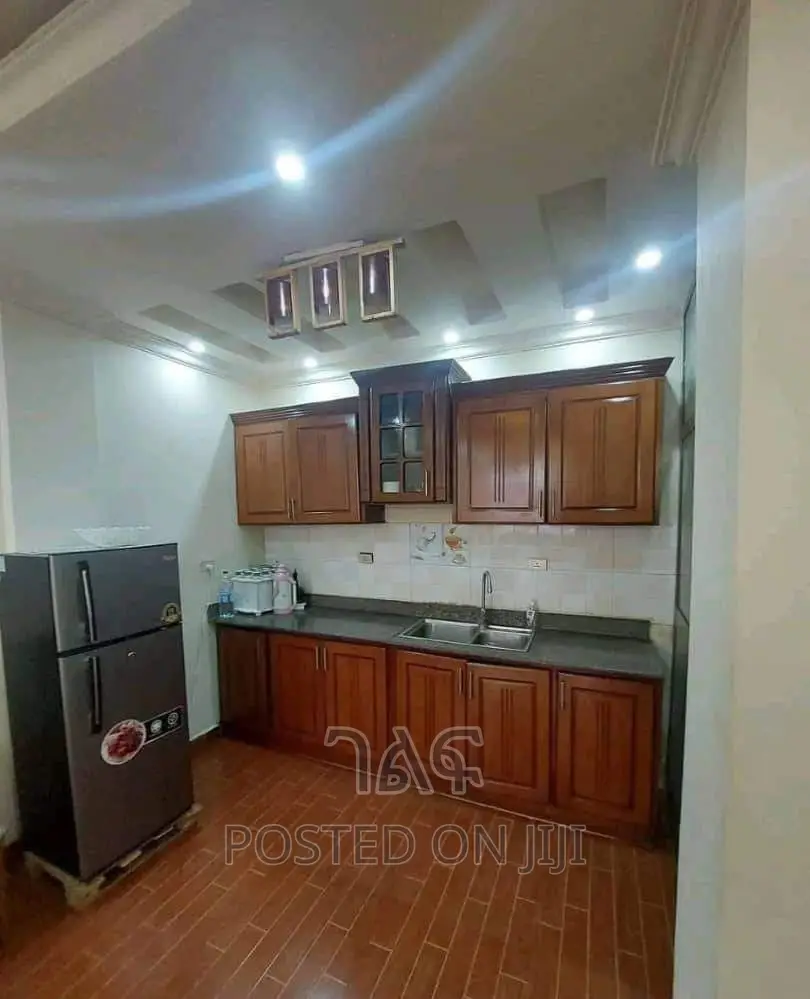 5bdrm House in 👉ለሽያጭ የቀረቀ ጂ+2 መኖሪያ, Bole for sale