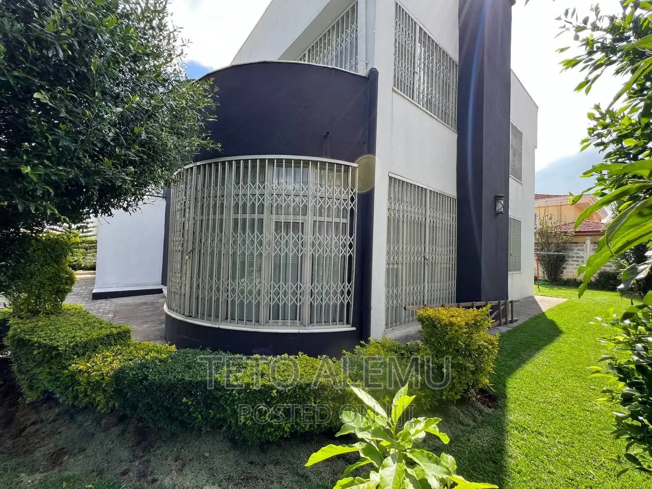 5bdrm House in House For Sale Ccd, Yeka for sale