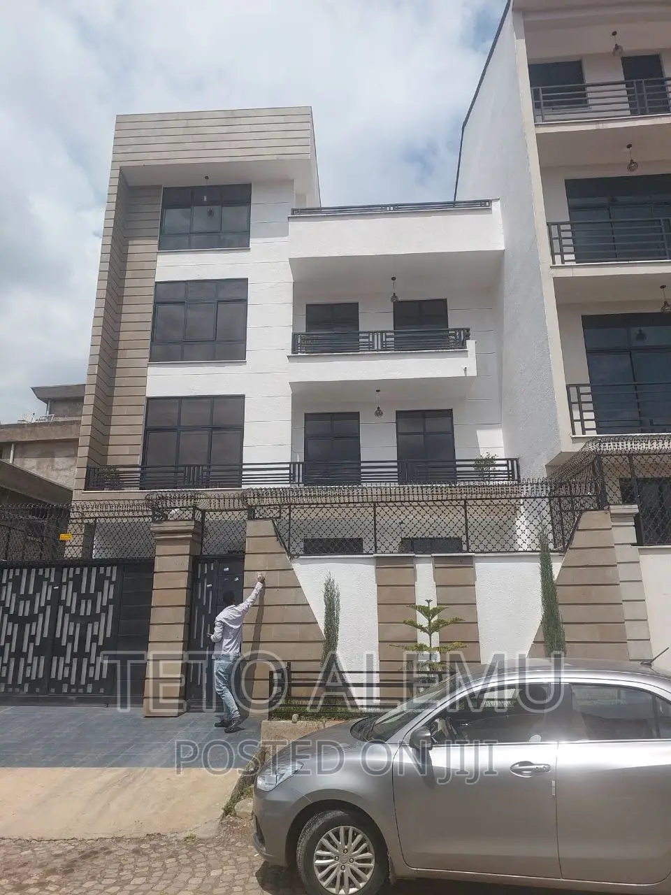 5bdrm House in የሚሸጥ ቤት ለቡ, Nifas Silk-Lafto for sale