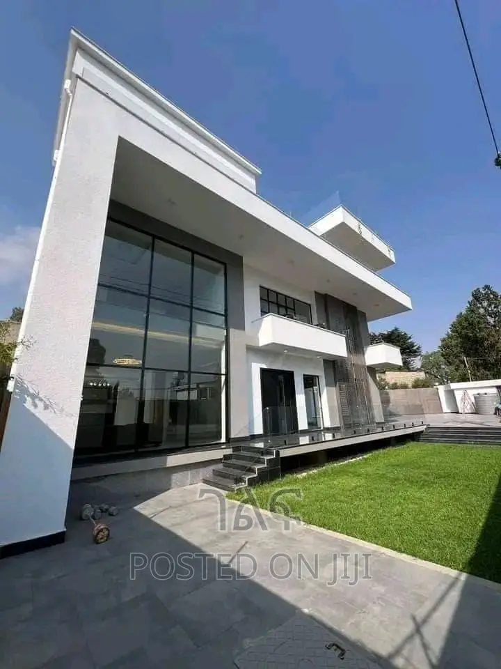 5bdrm House in 🌹ለሽያጭ የቀረበ  ጂ + 4, Bole for sale