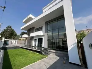 5bdrm House in 🌹ለሽያጭ የቀረበ  ጂ + 4, Bole for sale