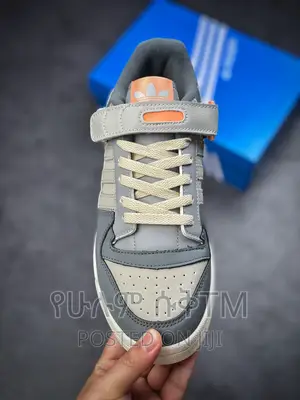 Photo - Original Adidas Forum Low Shoes