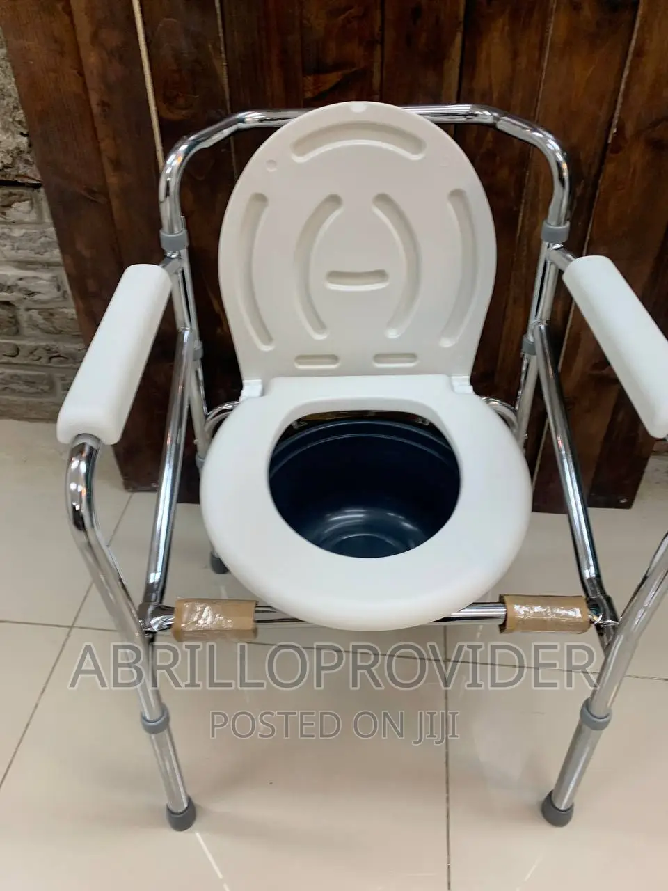 Commode Chair, Adjustment Bedside Commode Portable Toilet