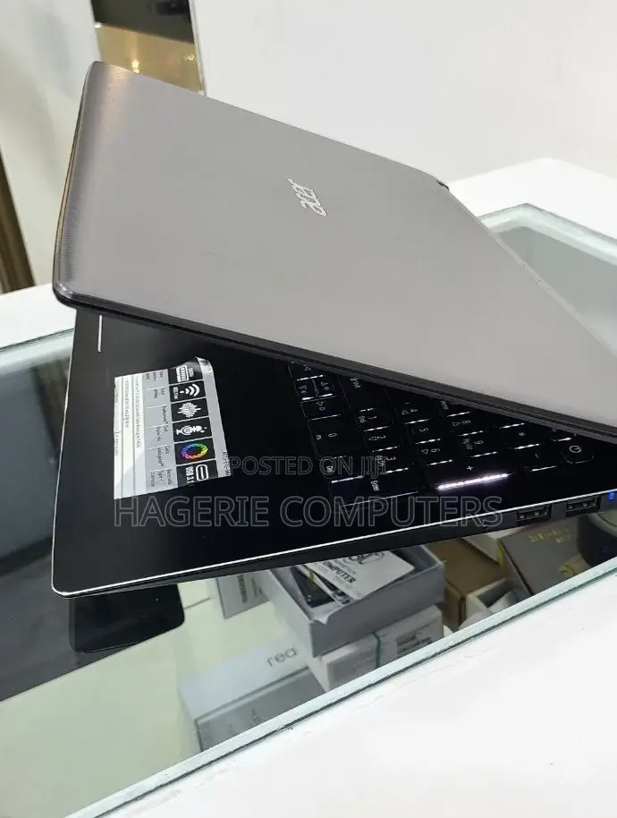 New Laptop Acer Aspire ZS600 8GB Intel Core I5 SSD 512GB