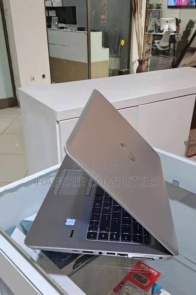 Laptop HP EliteBook 840 G3 8GB Intel Core I5 HDD+SSD 750GB