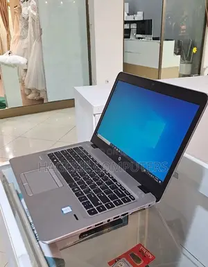 Laptop HP EliteBook 840 G3 8GB Intel Core I5 HDD+SSD 750GB