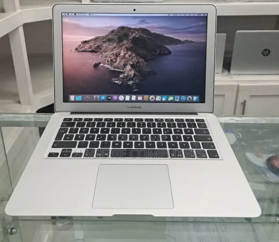 New Laptop Apple MacBook Air 2017 8GB Intel Core i5 SSD 128GB