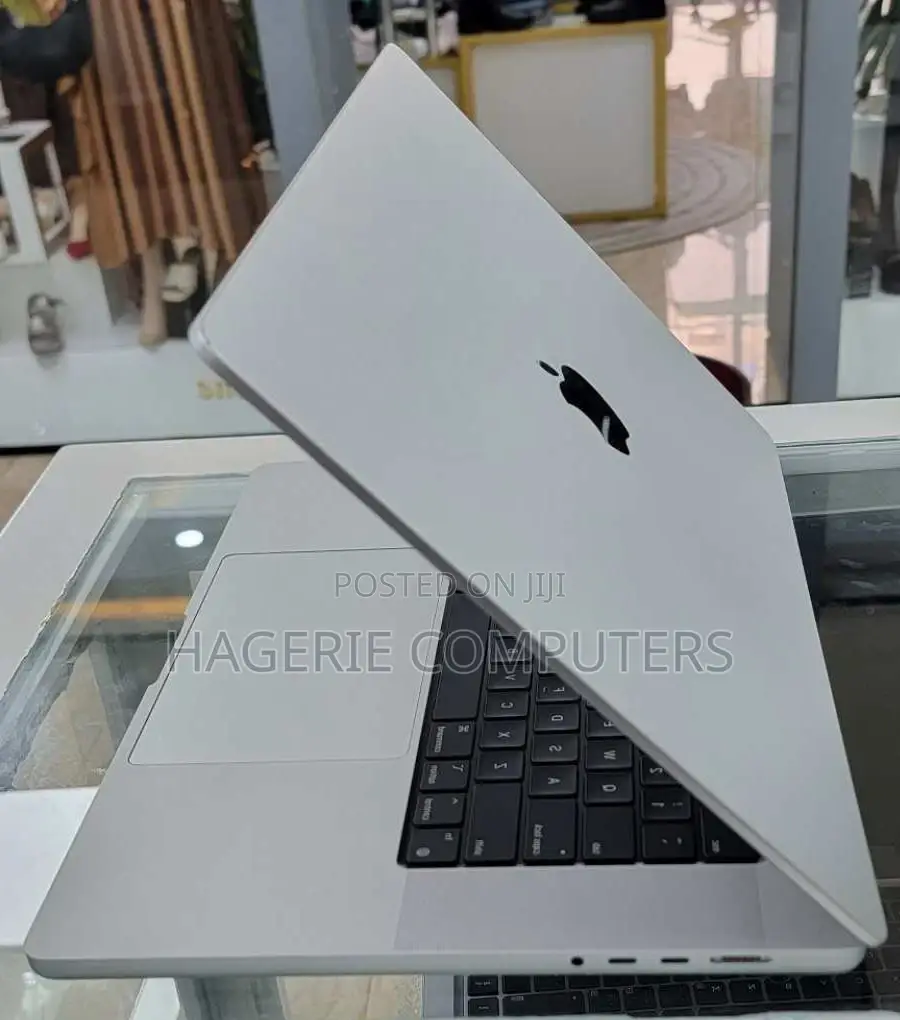 New Laptop Apple MacBook Pro 16GB Apple M1 Pro SSD 1T