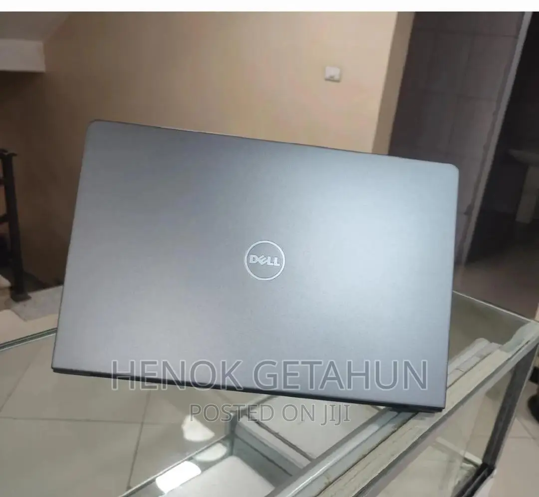 New Laptop Dell Vostro 1014 8GB Intel Core i5 SSD 256GB