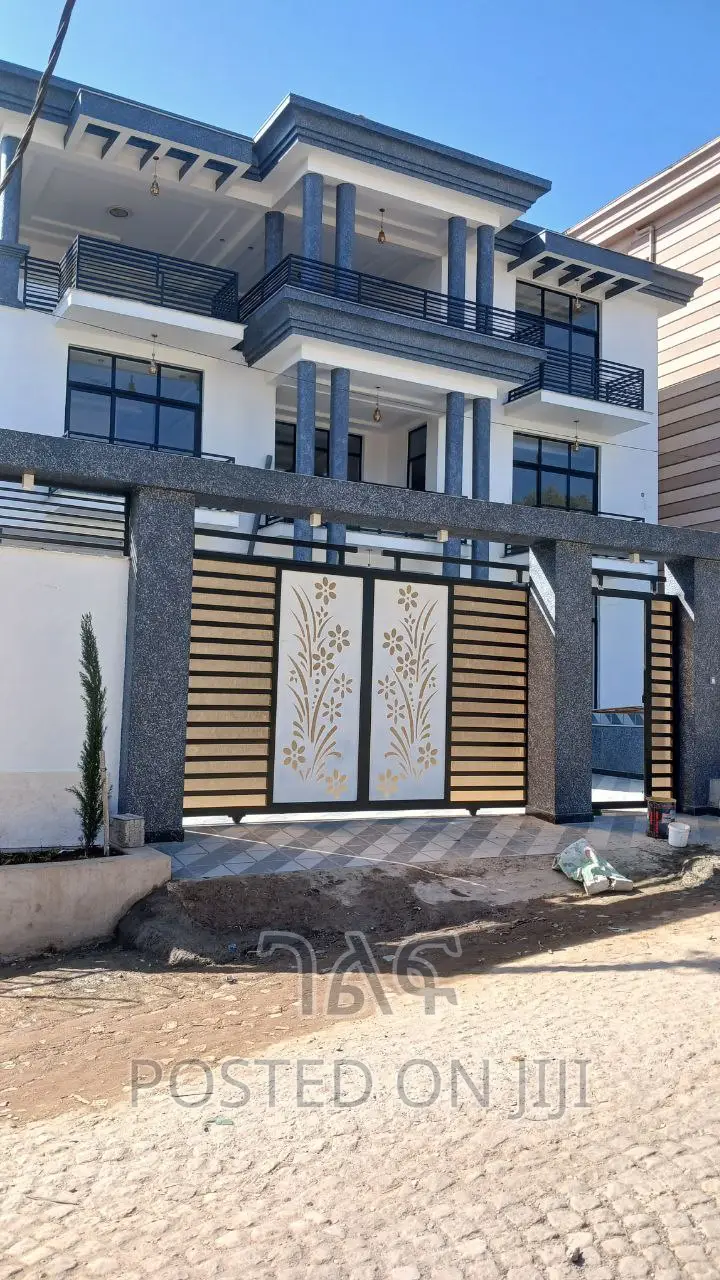 9bdrm House in ✍️አያት ኮንፖወንድ ውስጥ, Bole for sale