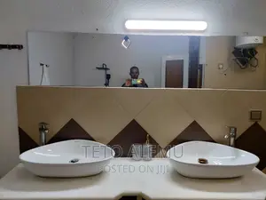 5bdrm House in የሚሸጥ ቤት መገናኛ ቶፕ ቪው, Yeka for sale