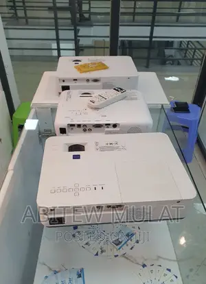 Sony Projector
Model Name VPL-Dx220
Hardware Interface