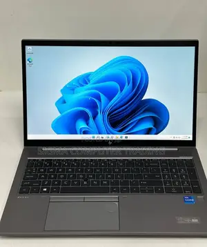 New Laptop HP ZBook 15u 16GB Intel Core I7 SSD 512GB