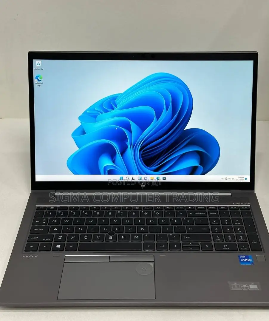 New Laptop HP ZBook 15u 16GB Intel Core I7 SSD 512GB