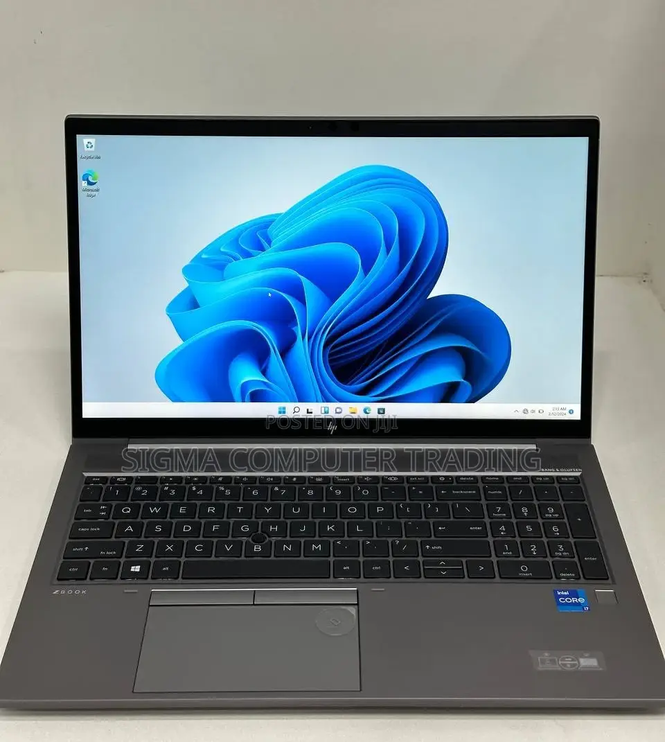 New Laptop HP ZBook 15u 16GB Intel Core I7 SSD 512GB