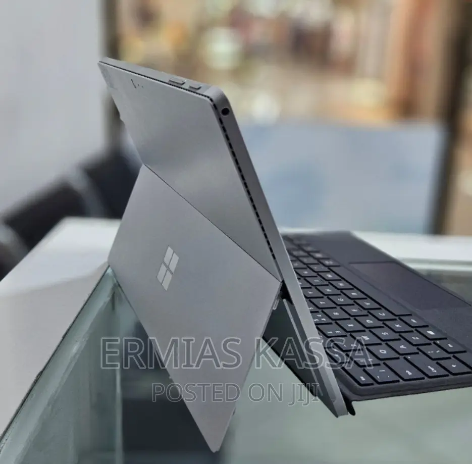 New Laptop Microsoft Surface Pro 4 8GB Intel Core I5 SSD 256GB