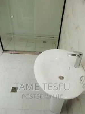 Furnished 10bdrm House in Jakiros, Bole for sale