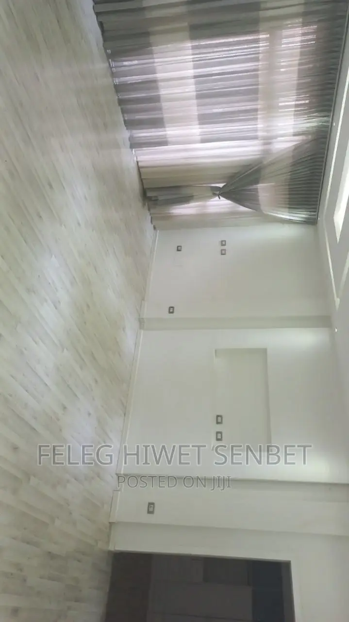 Furnished 5bdrm House in አ አ, Bole for sale