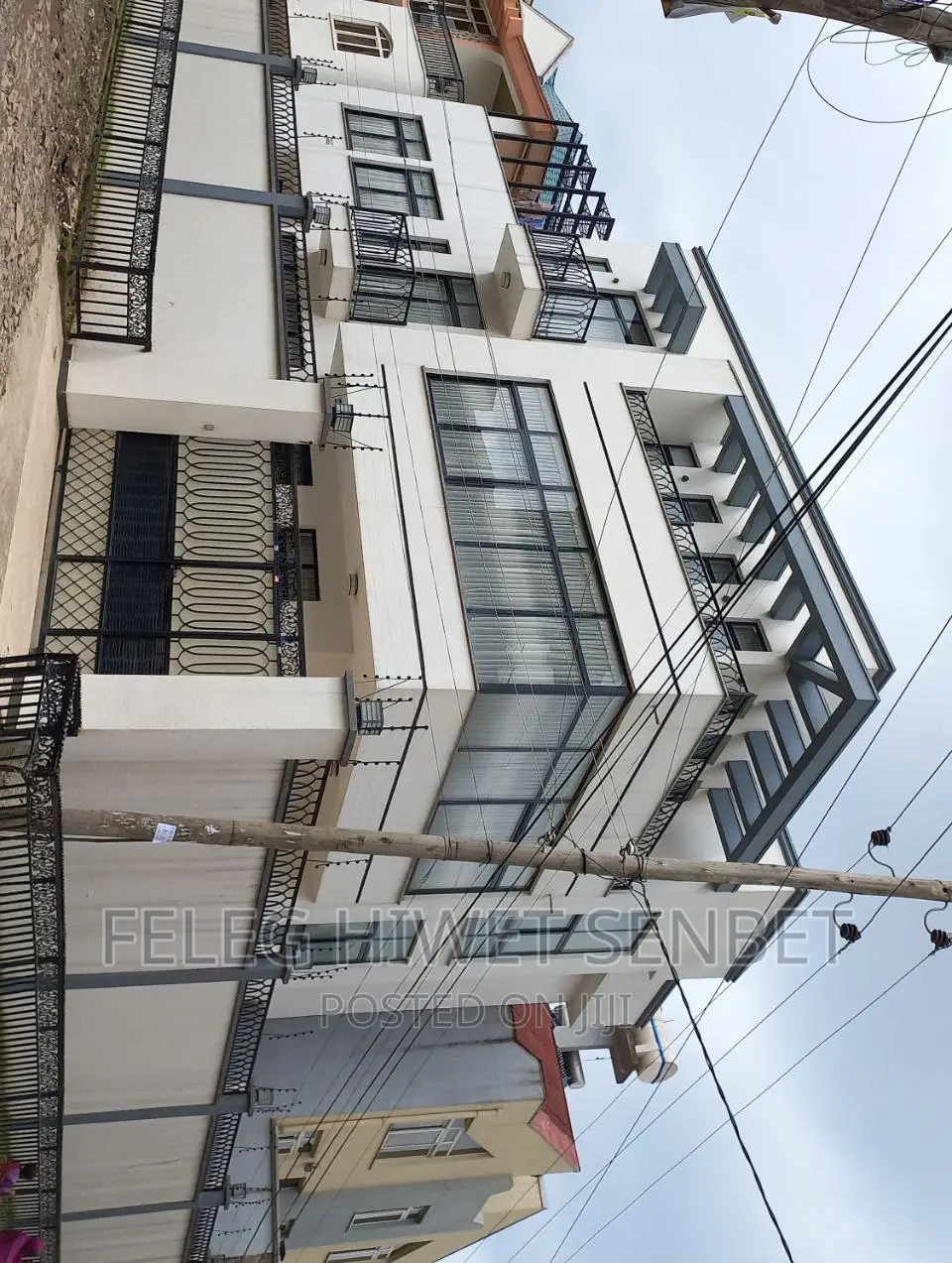 Furnished 5bdrm House in አ አ, Bole for sale