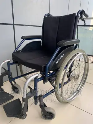 Through-Axle Folding Wheelchair|Wheelchair|Wheelchair|Used