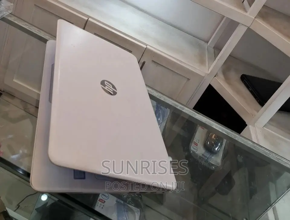 New Laptop HP Pavilion 15 8GB Intel Core I5 HDD 1T