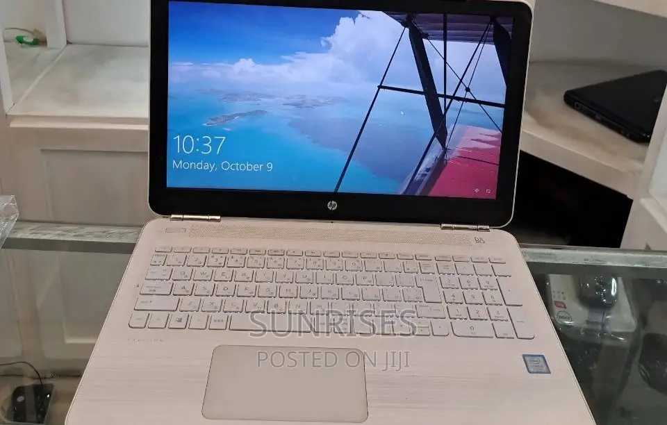 New Laptop HP Pavilion 15 8GB Intel Core I5 HDD 1T