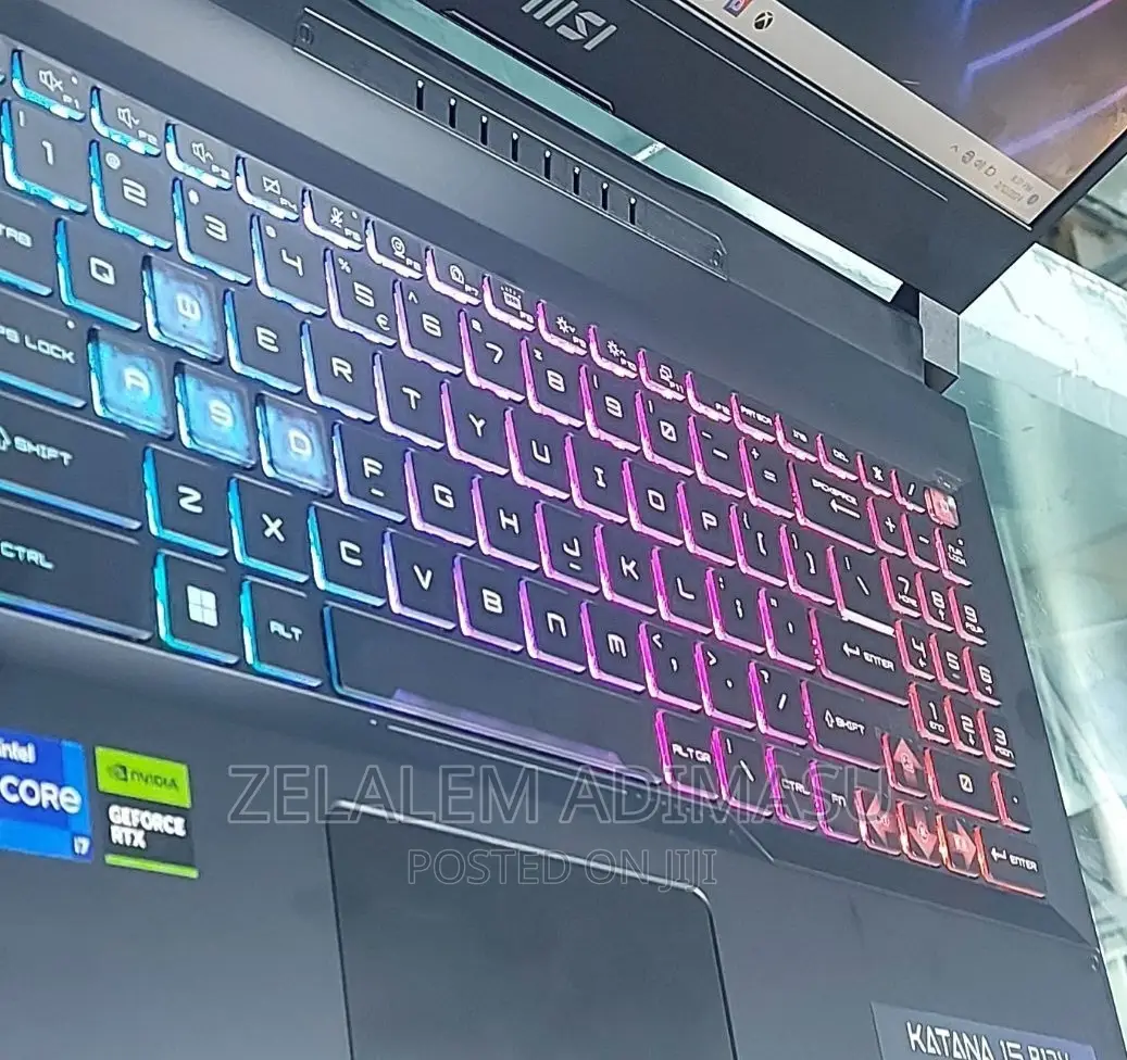 New Laptop MSI Pulse GL66 16GB Intel Core I7 SSD 1T