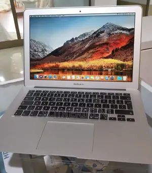 New Laptop Apple MacBook Air 2017 8GB Intel Core I5 SSD 128GB