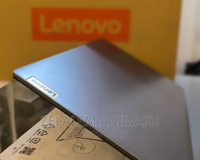 New Laptop Lenovo Ideapad 3 8GB AMD Ryzen 5 SSD 512GB