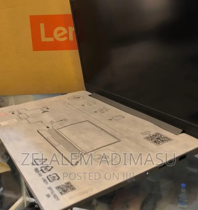 New Laptop Lenovo Ideapad 3 8GB AMD Ryzen 5 SSD 512GB
