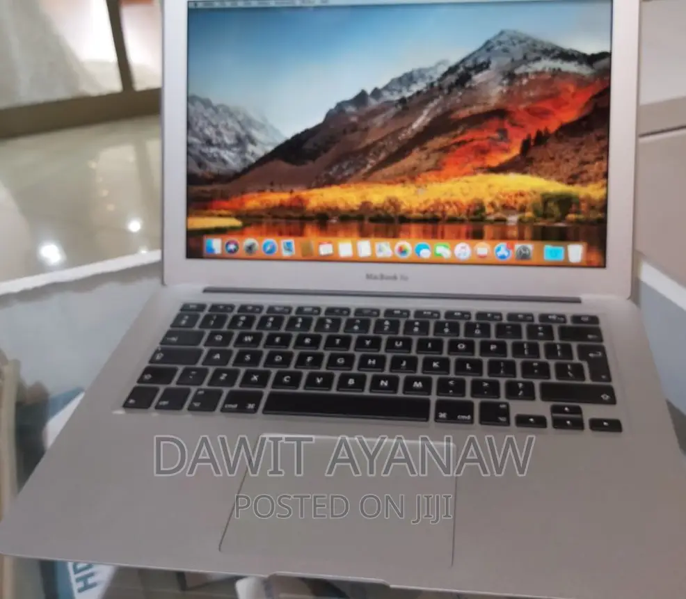 New Laptop Apple MacBook Air 2017 8GB Intel Core I5 SSD 128GB