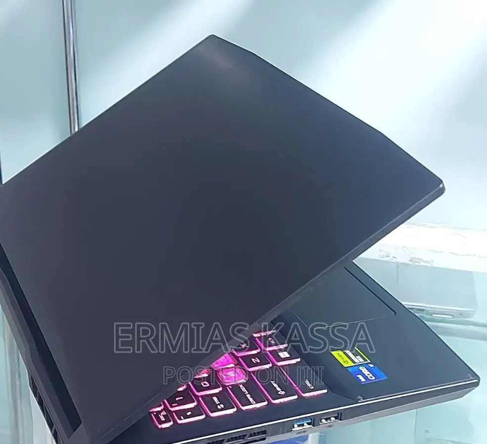 New Laptop MSI Katana 15 16GB Intel Core I7 SSD 1T