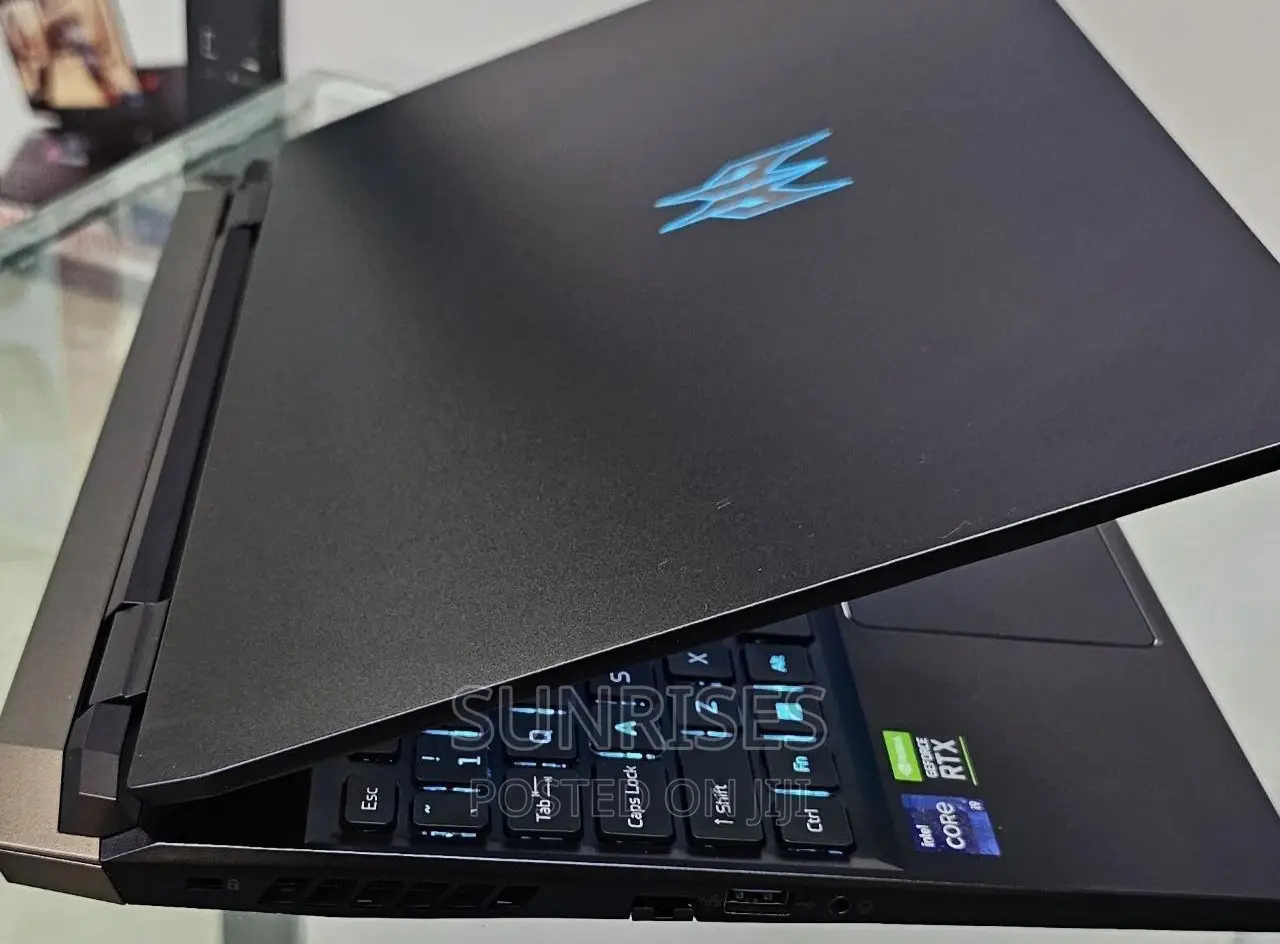 New Laptop Acer Predator Helios 300 16GB Intel Core I9 SSD 1T