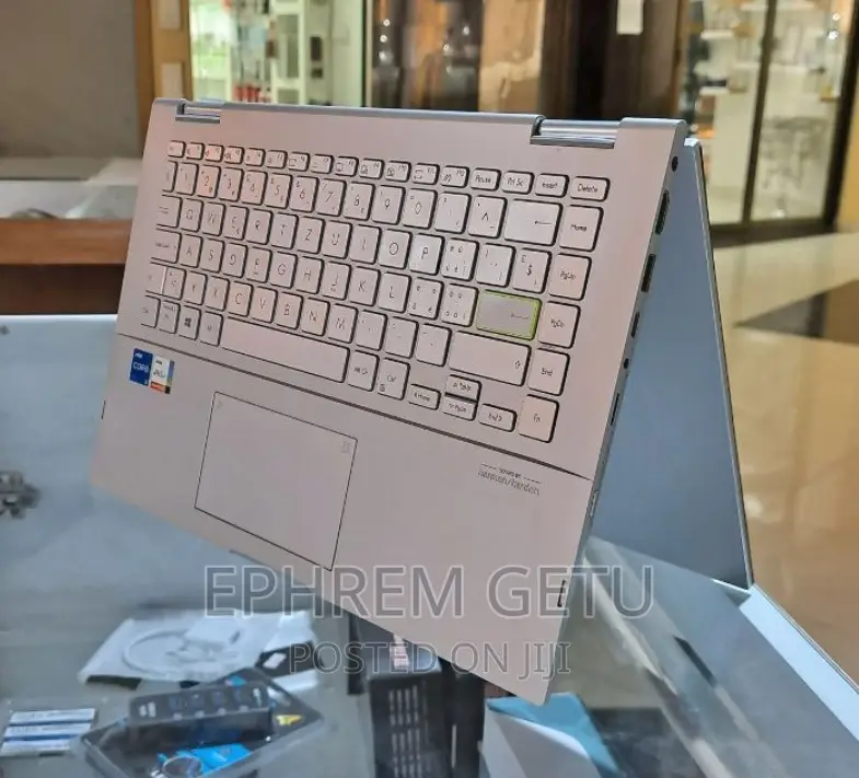 New Laptop Asus VivoBook Flip 14 TP410UA 8GB Intel Core I5 SSD 512GB