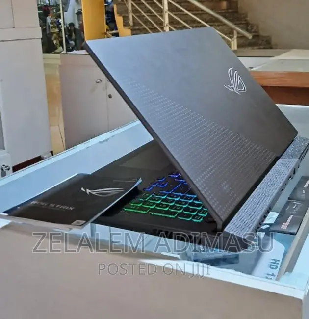 New Laptop Asus ROG Strix G15 16GB AMD Ryzen 7 SSD 512GB