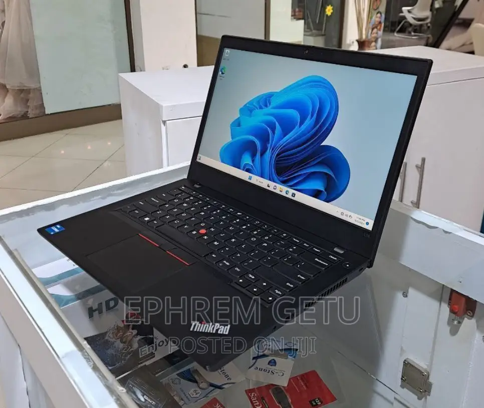 New Laptop Lenovo ThinkPad T14 16GB Intel Core I5 SSD 512GB